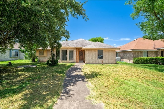 1311 E Jackson Ave, Pharr, TX 78577 - photo 1