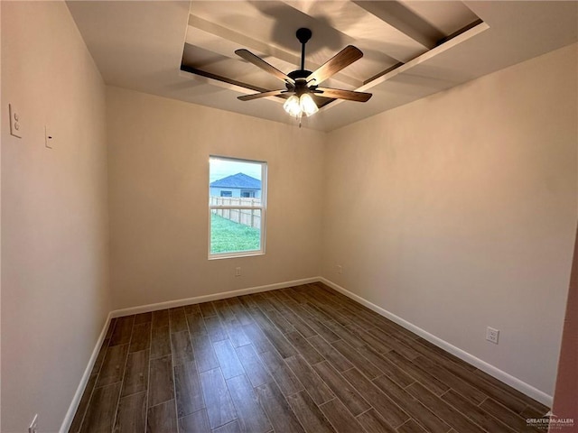 spare room with ceiling fan