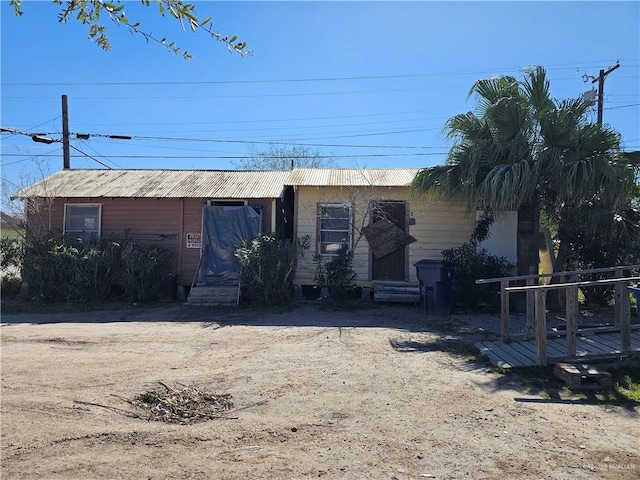 717 W Raymond Ave, Raymondville, TX 78580 - photo 7