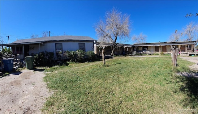 717 W Raymond Ave, Raymondville, TX 78580 - photo 1