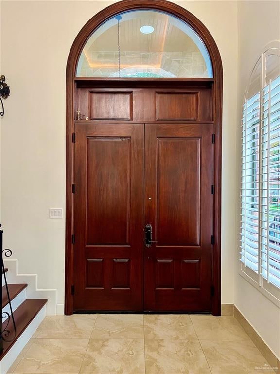 view of foyer entrance