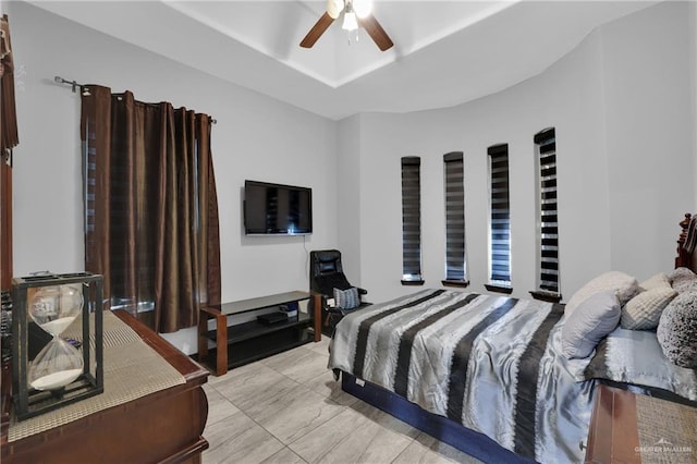bedroom featuring ceiling fan