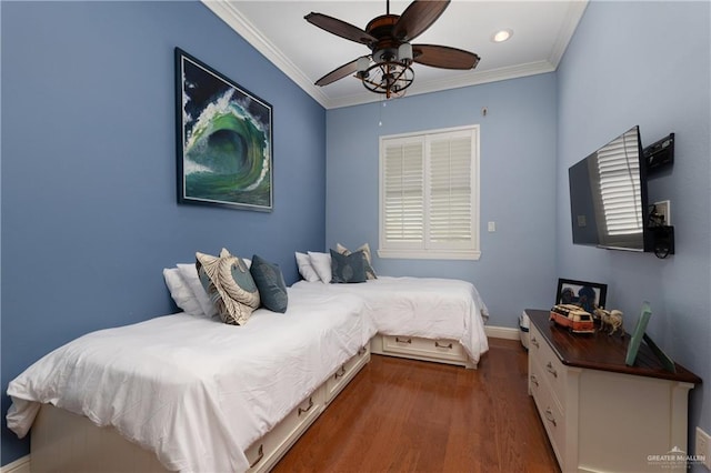107 E Palm St Unit A, South Padre Island, TX 78597 - bedroom featuring crown molding, wood finished floors, baseboards, recessed lighting, and ceiling fan