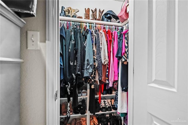 3509 N Ron Dr, Pharr, TX 78577 - view of closet
