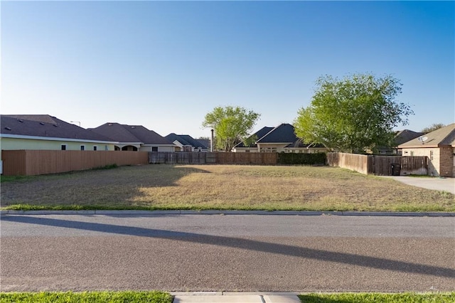 Listing photo 2 for 1321 Jacinth Dr, Weslaco TX 78596