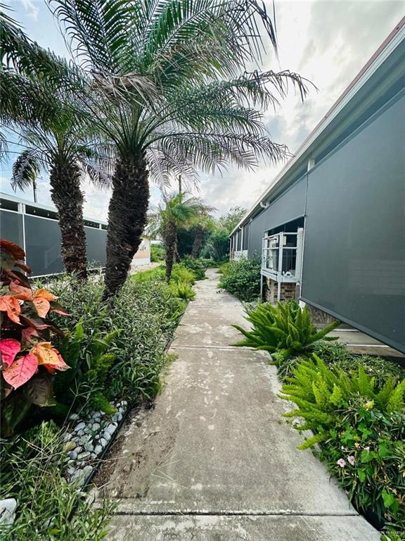 1028 Santa Maria Rd, Mercedes, TX 78570 - photo 4
