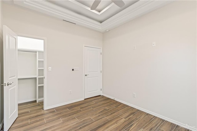 unfurnished bedroom with ceiling fan