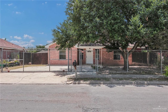711 W Dipper Ave, Pharr, TX 78577 - photo 1