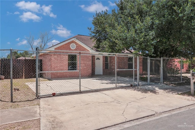 711 W Dipper Ave, Pharr, TX 78577 - photo 2