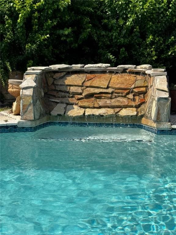 1108 Ash Dr, Weslaco, TX 78596 - view of swimming pool
