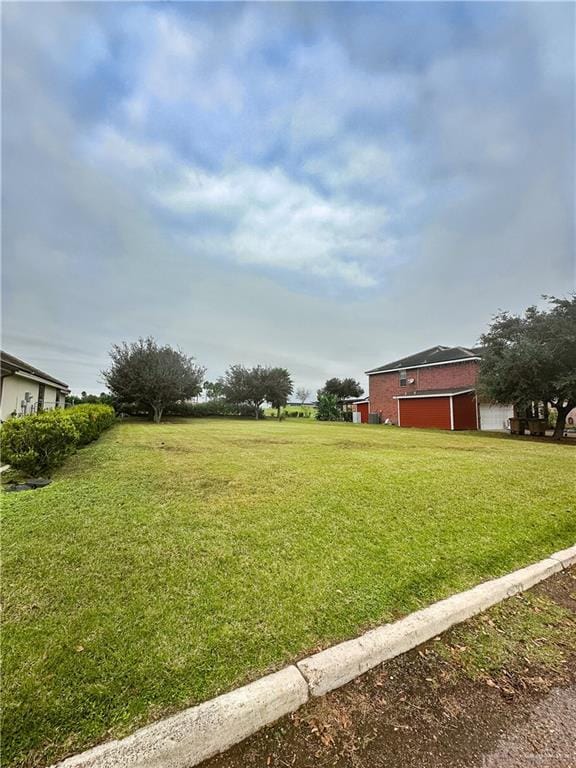 Listing photo 3 for 2221 Links Dr, Edinburg TX 78542