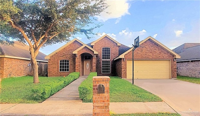 view of front property featuring a garage and a front lawn