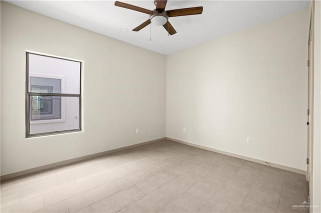 unfurnished room featuring ceiling fan