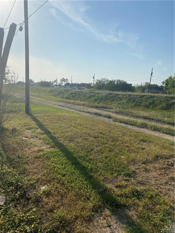132 Valle Vista Dr, Elsa, TX 78543