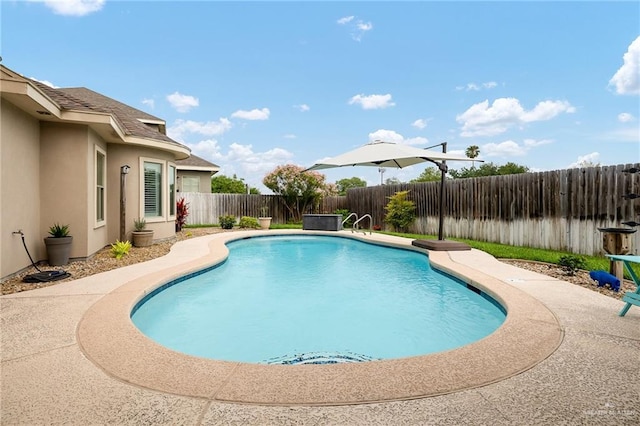 2509 Mcleod Ave, Edinburg, TX 78539 - view of pool featuring a fenced backyard