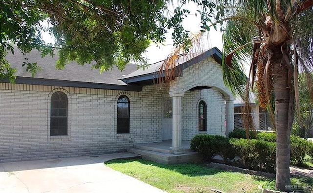 view of front of home