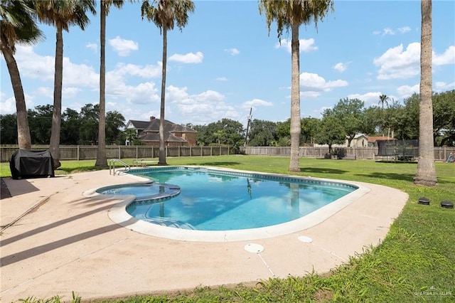 3703 N Glasscock Rd, Palmhurst, TX 78573 - view of pool featuring a fenced backyard, a grill, a patio area, and a pool with connected hot tub