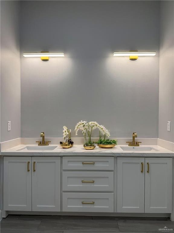 1203 Moses Dr, San Juan, TX 78589 - bathroom with vanity