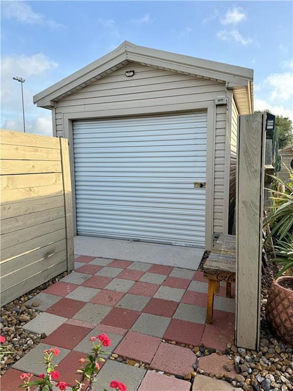 1813 Tyler St, Mission, TX 78572 - view of garage