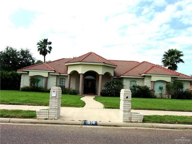 1614 Sheri Lee Dr, Mission, TX 78574 - photo 3