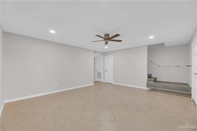 empty room featuring ceiling fan