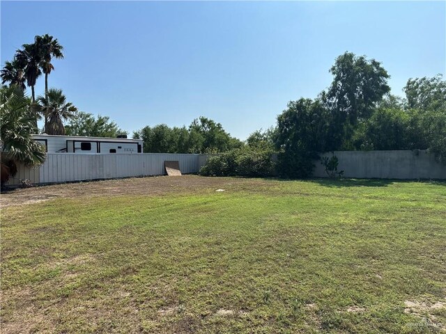 17908 Sago Palm Dr, Penitas, TX 78576 - photo 5