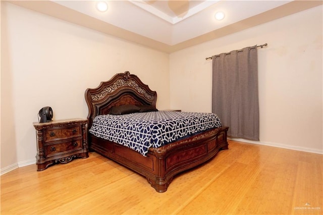 907 Amethyst Dr, Weslaco, TX 78596 - bedroom with light wood-type flooring, recessed lighting, and baseboards