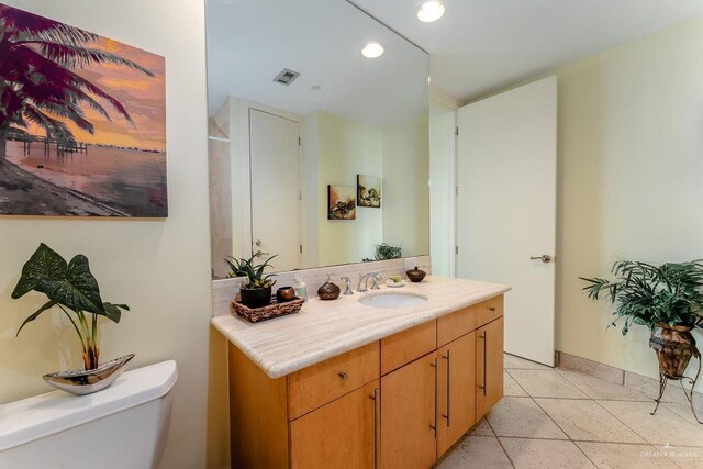 310 Padre Blvd Unit 2306, South Padre Island, TX 78597 - bathroom with vanity, recessed lighting, and tile patterned floors