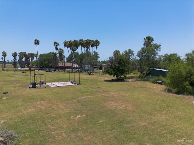 2517 E Mile 4th Rd, Mission, TX 78573 - view of green lawn