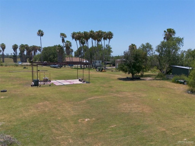 2517 E Mile 4th Rd, Mission, TX 78573 - view of grassy yard