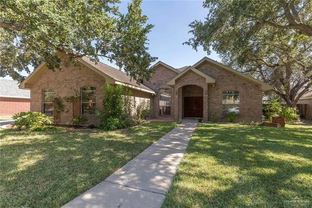 1102 Fairway Dr, Mission, TX 78572 - photo 2