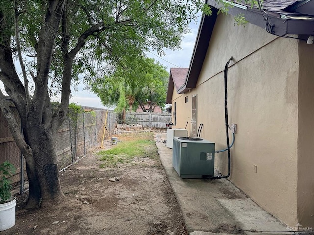 608 Golden Dr, Pharr, TX 78577 - photo 16