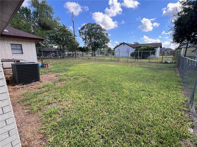 view of yard with cooling unit