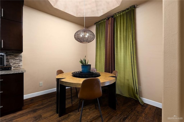 1008 N Columbia Dr, Edinburg, TX 78541 - dining space featuring dark wood-style floors