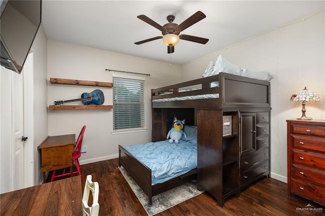 2803 Thompson St, Mission, TX 78573 - bedroom with wood finished floors, baseboards, and a ceiling fan