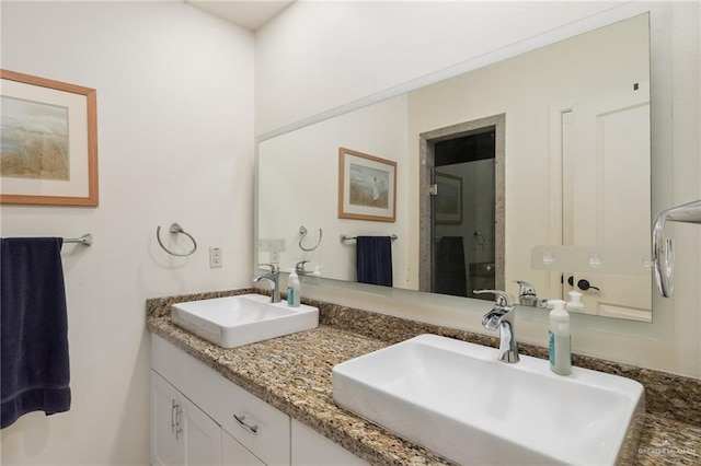 2803 Thompson St, Mission, TX 78573 - full bath featuring double vanity