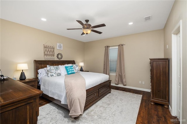 2803 Thompson St, Mission, TX 78573 - bedroom with wood finished floors, ceiling fan, baseboards, and recessed lighting