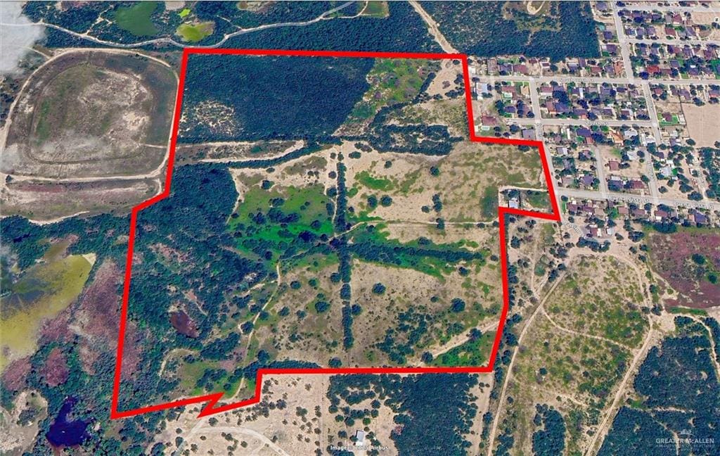 002 Buena Vista St, Penitas, TX 78576 - photo 3