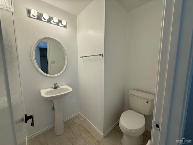 3518 Monette St, Edinburg, TX 78539 - half bath with toilet and baseboards