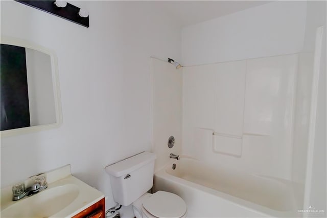 2095 La Palma Dr, San Benito, TX 78576 - bathroom featuring vanity, toilet, and shower / bath combination