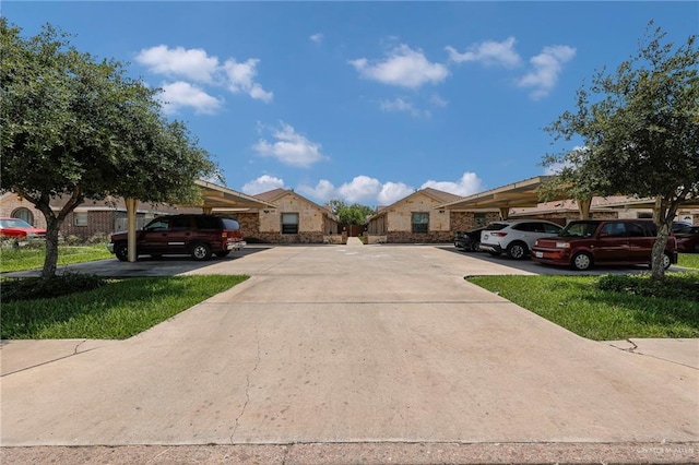 115 W Albatross Ave, Pharr, TX 78577 - view of front facade featuring covered parking