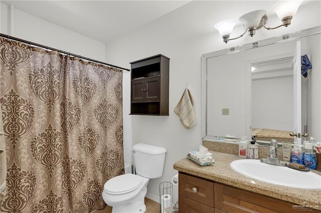 115 W Albatross Ave, Pharr, TX 78577 - bathroom featuring toilet, a shower with curtain, and vanity