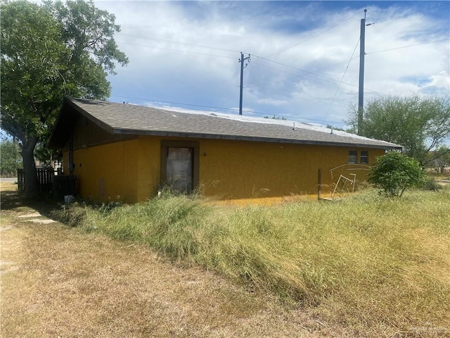 view of home's exterior