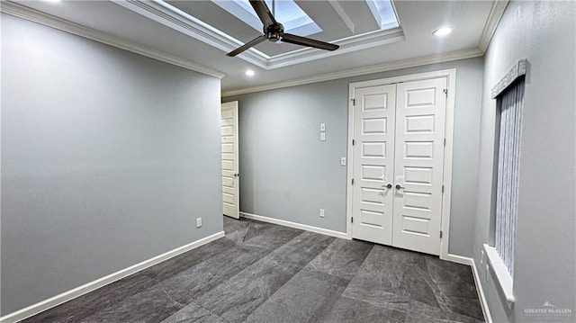 unfurnished room with ceiling fan, baseboards, crown molding, and recessed lighting