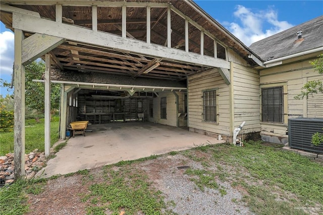 exterior space featuring driveway