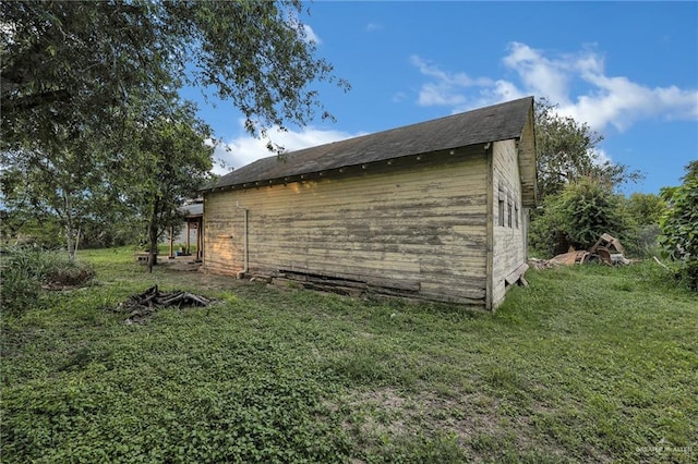 view of outdoor structure