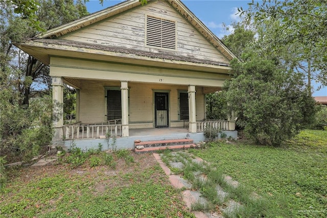 view of front facade featuring a porch