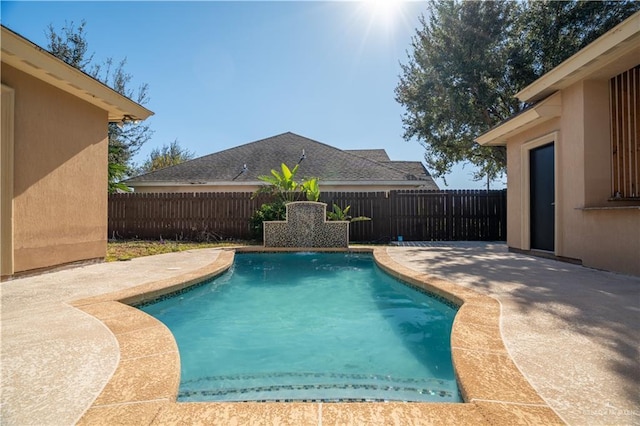 1916 N 46th St, Mcallen, TX 78501 - view of swimming pool with a patio area and a fenced backyard
