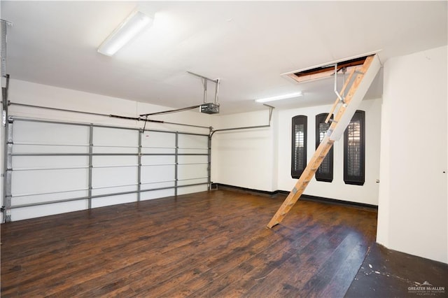 1916 N 46th St, Mcallen, TX 78501 - garage featuring a garage door opener