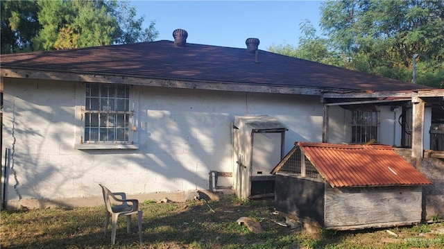 view of rear view of house